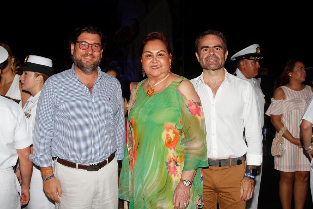 Francisco Vergara, Elizabeth García y Luis González.
