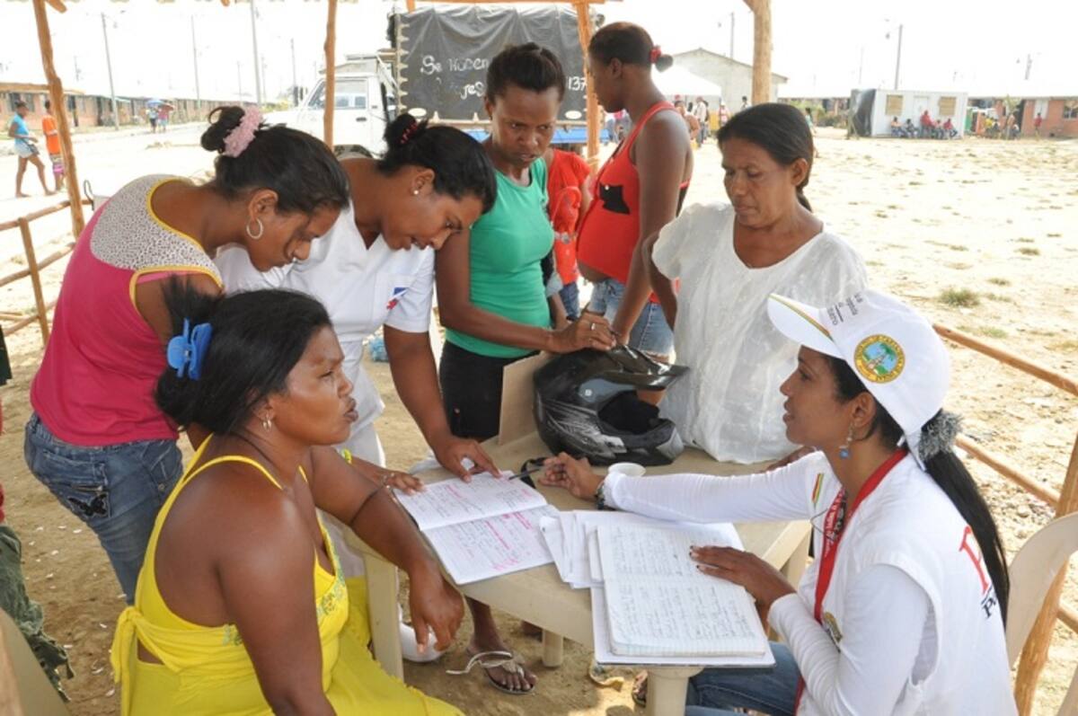 La población en condiciones de pobreza extrema en Cartagena, tiene a través del PES, facilidades para acceder a programas de formación y capacitación, encaminados a la generación de ingresos.