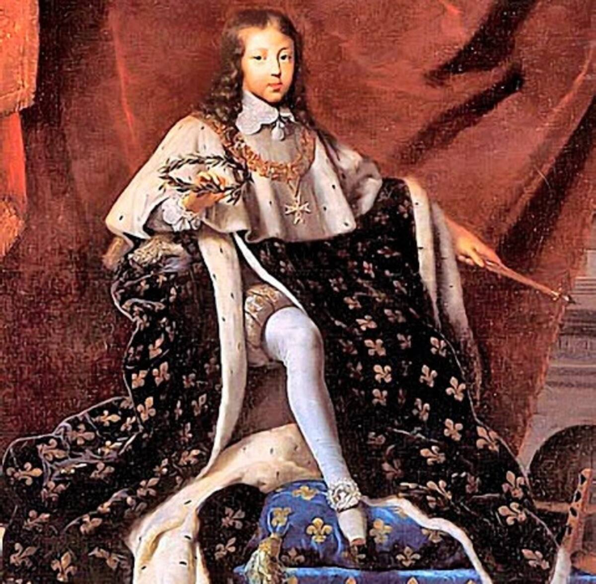 Luis XIV llegó al trono a los 5 años de edad. Presidió un florecimiento de la cultura gala y apeló a los mejores arquitectos y diseñadores de jardines para transformar Versalles, el sitio de caza de su padre, en un suntuoso epicentro del poder europeo, al que trasladó la corte en 1682.