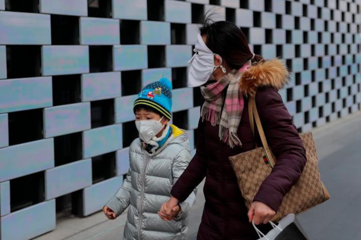 China prohíbe circulación de autos en Wuhan para limitar expansión de virus