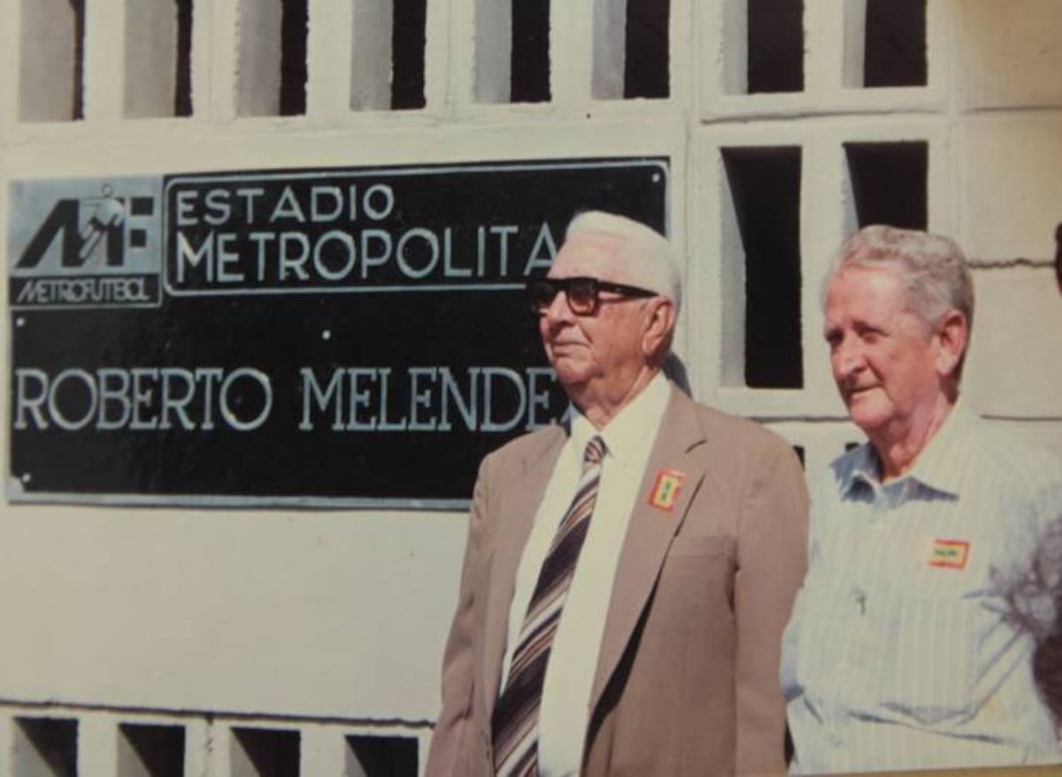 Roberto Meléndez con Chelo de Castro. Archivo familiar