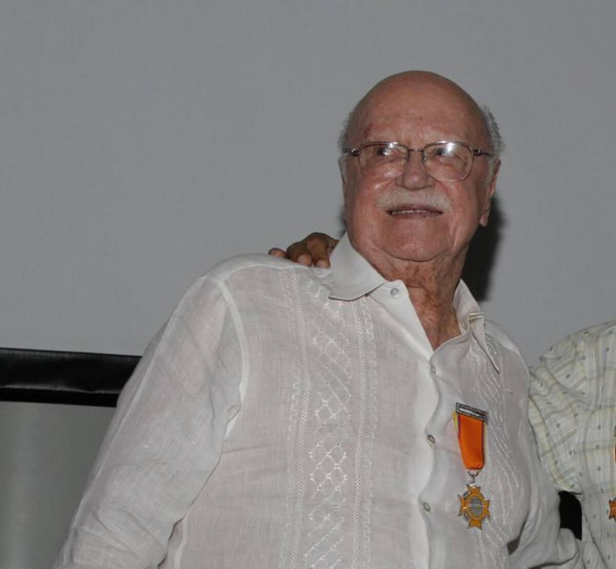 Mike Schmulson, comentarista deportivo fallecido. Archivo