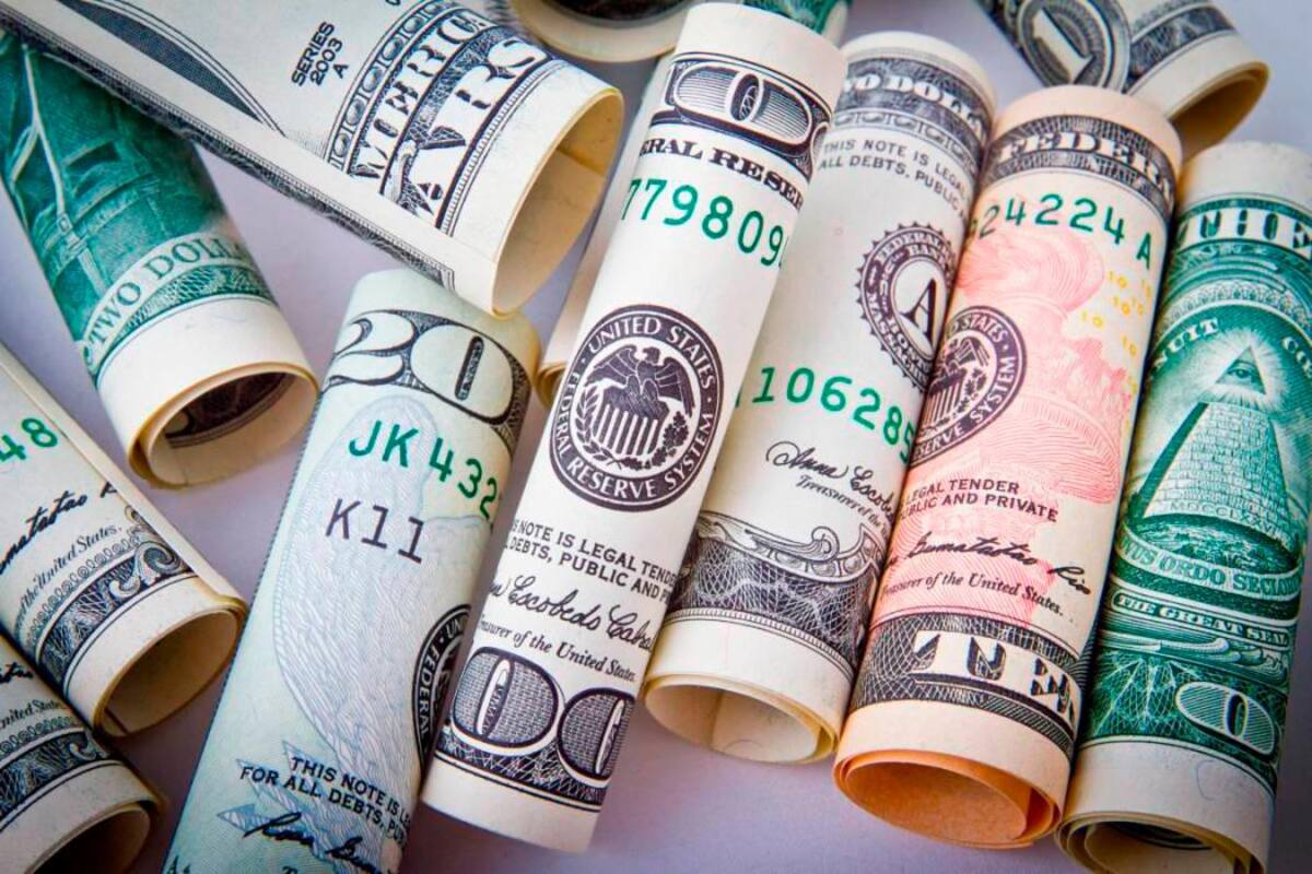 Así abrió el dólar este lunes: revierte la tendencia alcista