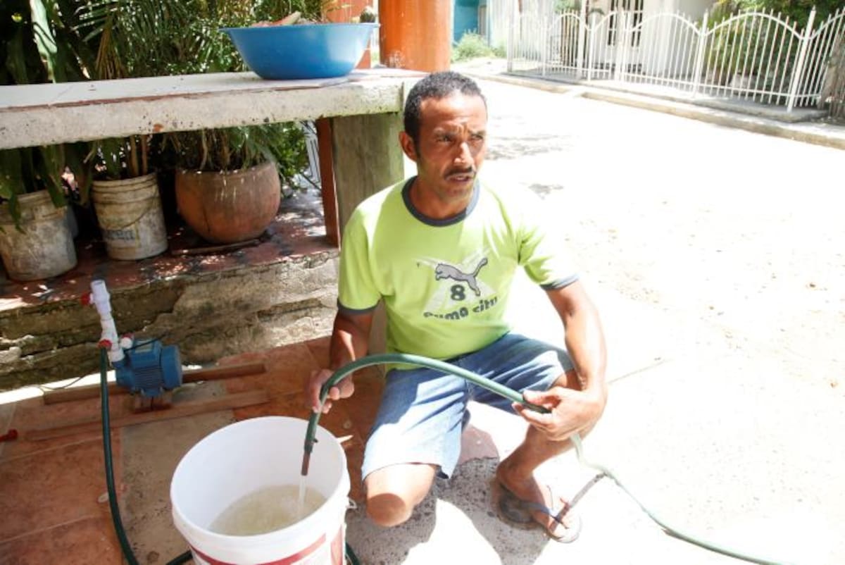 La comunidad se queja porque el servicio que se cobra es muy caro y además el agua está llegando sucia y no apta para el consumo humano. Aroldo Mestre/ El Universal/