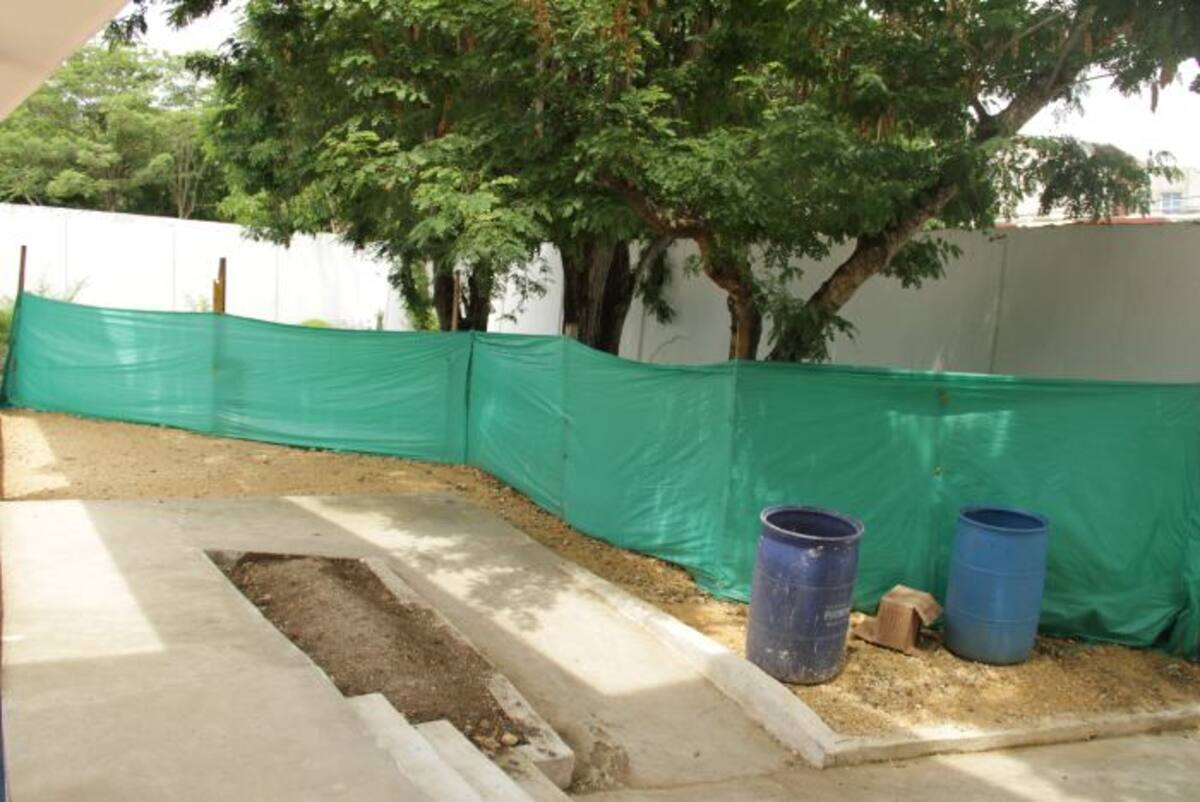 Aislamiento de la pared antigua de la sede Niño Jesús. Luis Aparicio.