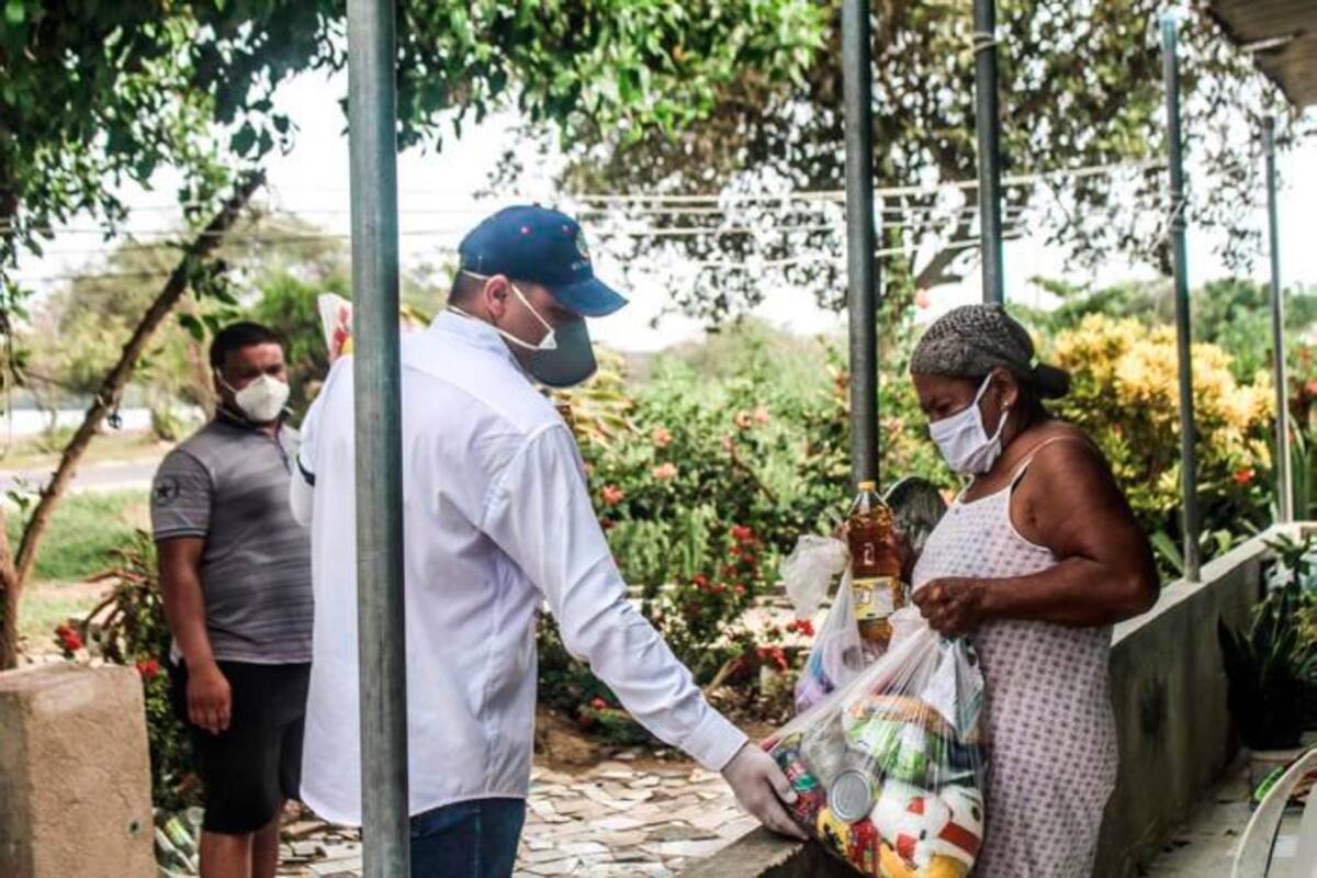 Barrios de la Localidad 2 reciben ayudas humanitarias