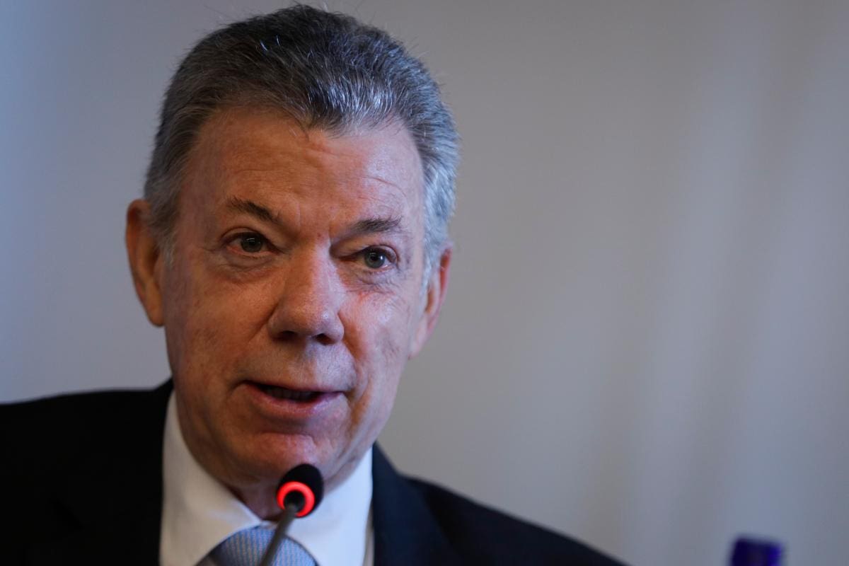 Santos sobre presuntos sobornos: “demostraré que es una calumnia temeraria”