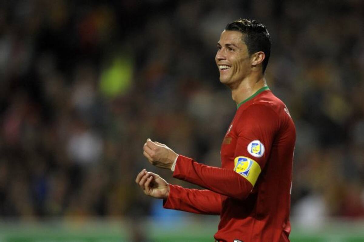 Cristiano Ronaldo, jugador de la selección de Portugal, es uno de los nominados al Balón de Oro. AFP MIGUEL RIOPA