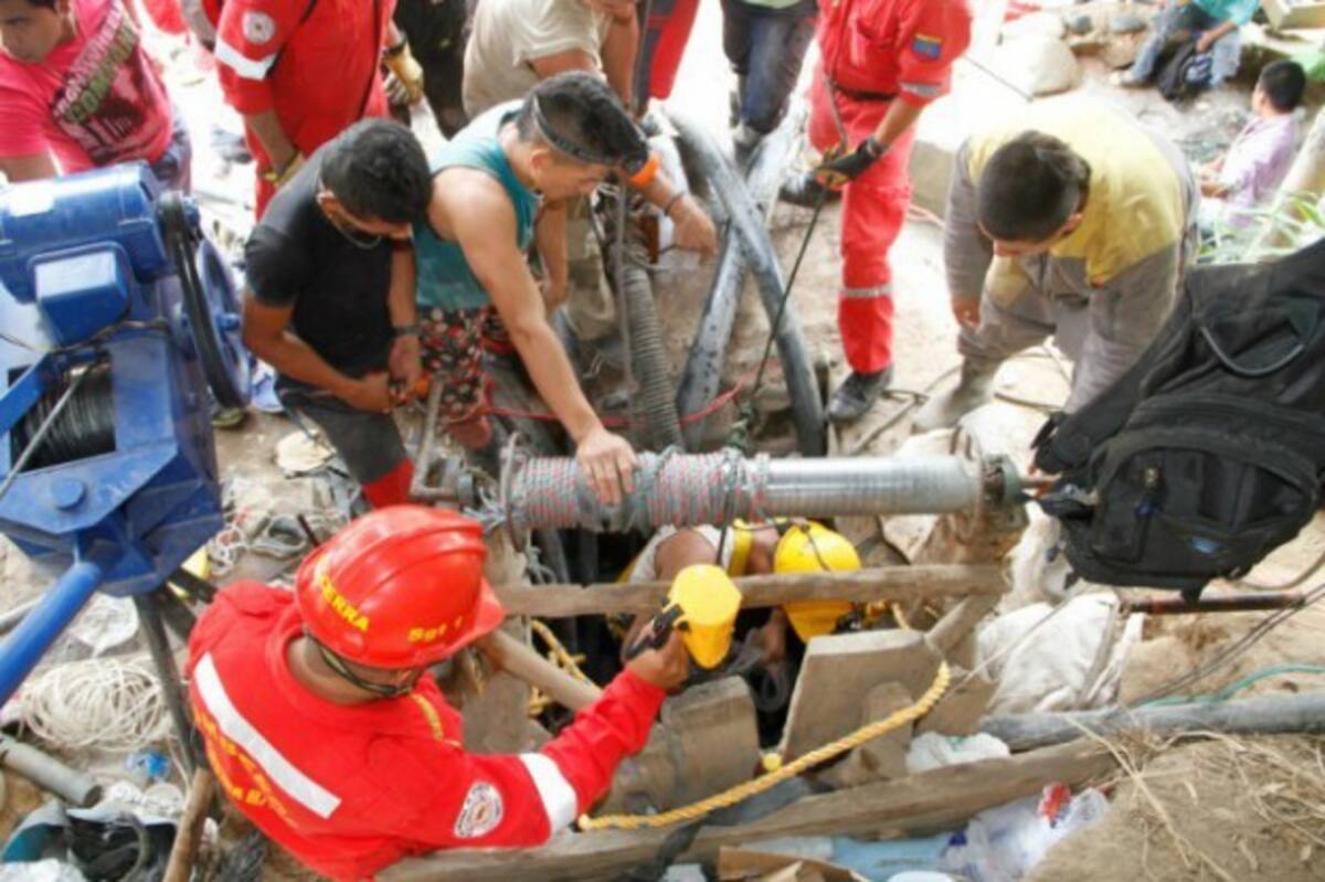 Rescate de mineros atrapados. COLPRENSA