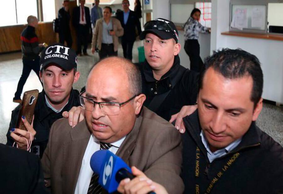 Fiscal Fabio Martínez habría intervenido al menos cinco teléfonos de integrantes de ACDAC