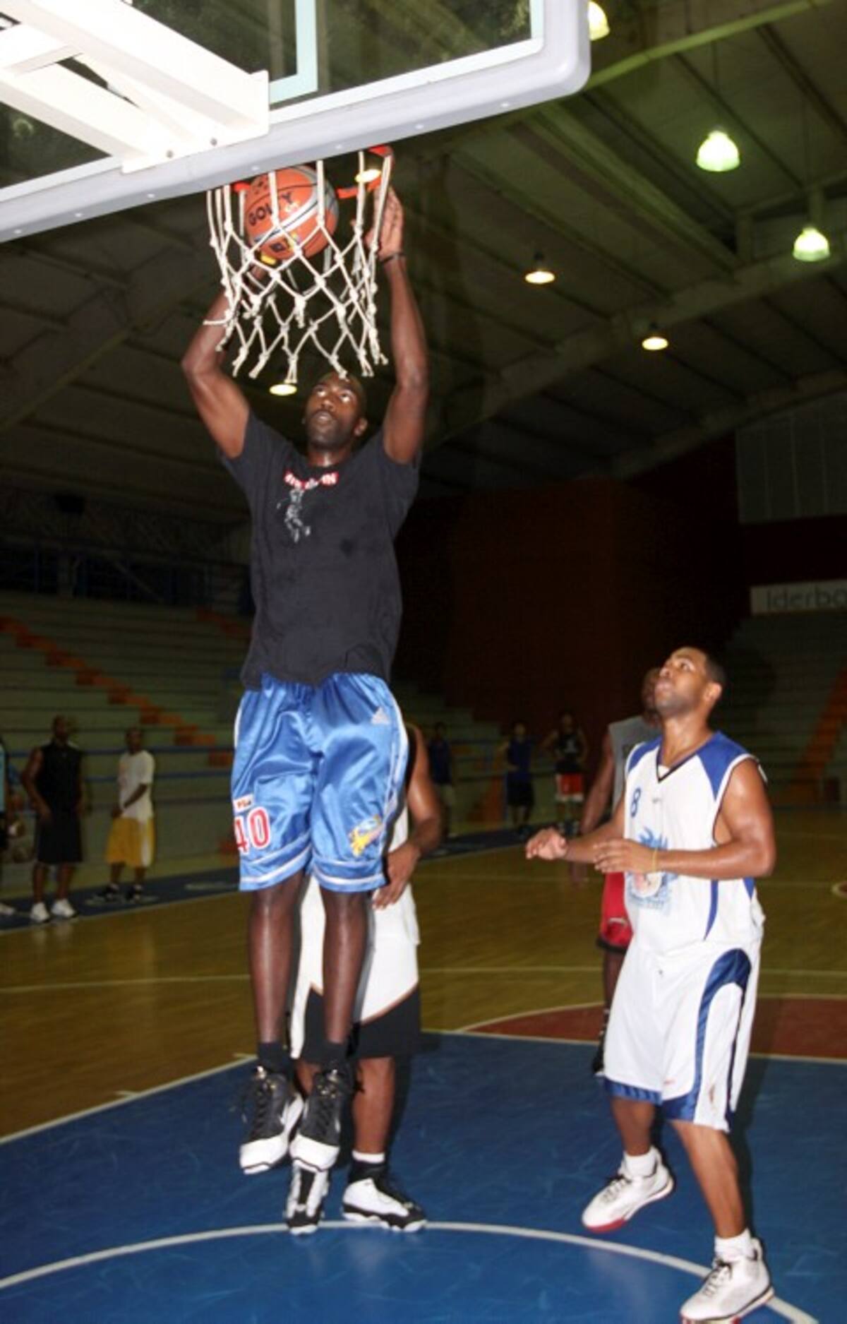 El poste norteamericano Jamael Wabkins, que jugó en la liga de España, es una de las atracciones de Cangrejeros para esta temporada.