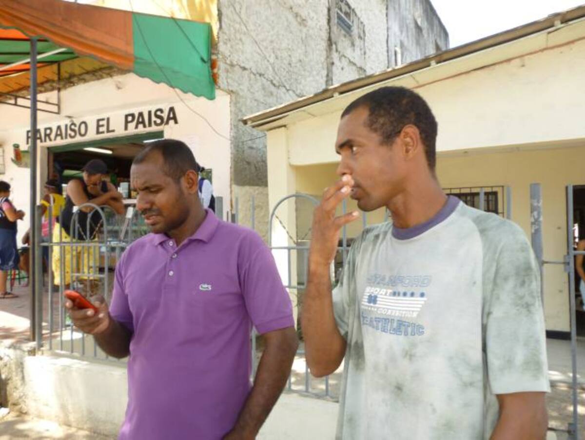Omar y Handerson, hermanos del recluso Omar Enrique Hurtado Bolaños solo esperan a que les digan si su hermano murió en la cárcel para poder darle sepultura. Adriana De la cruz