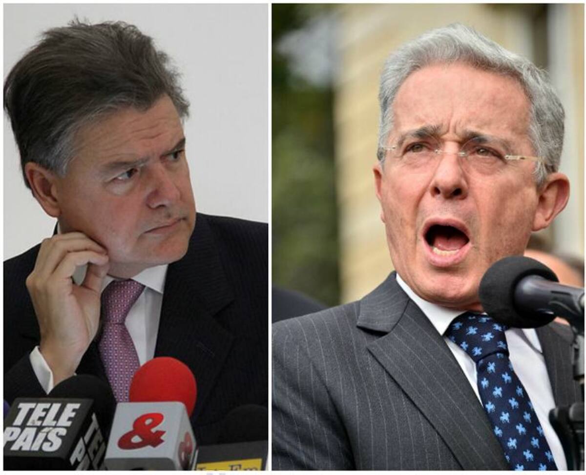 Juan Carlos Vélez, gerente de la campaña por el "No" y el expresidente Álvaro Uribe. COLPRENSA