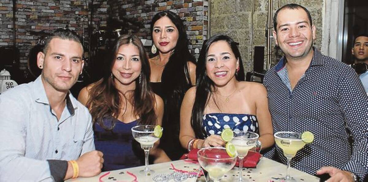 Giovani Sardy, Gina Cuesta, Karen Mendoza, Dayana Franco y Marino Ayazo. NAYIB GAVIRIA - EL UNIVERSAL