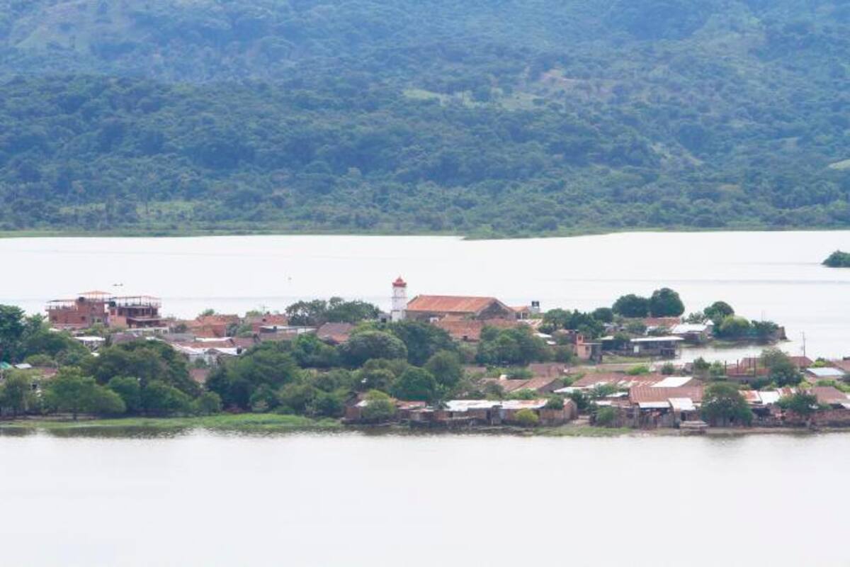 Senado busca aumentar honorarios a concejales en Simití, Cicuco y otros municipios