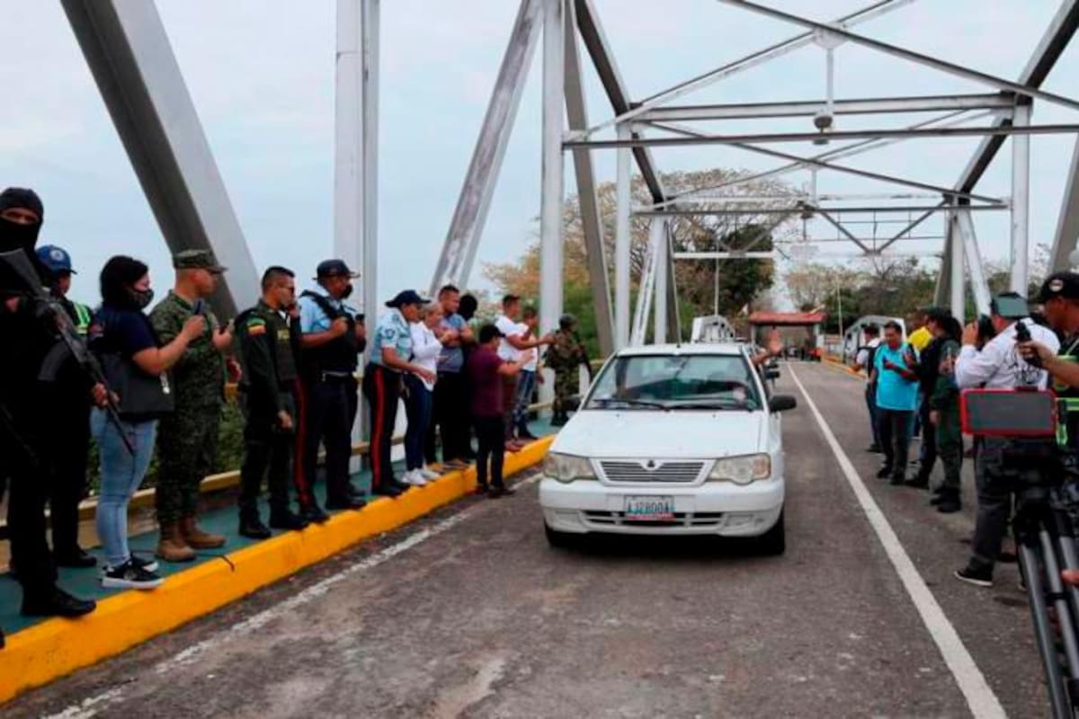 Gobiernos de Colombia y Venezuela anuncian reapertura del puente La Unión