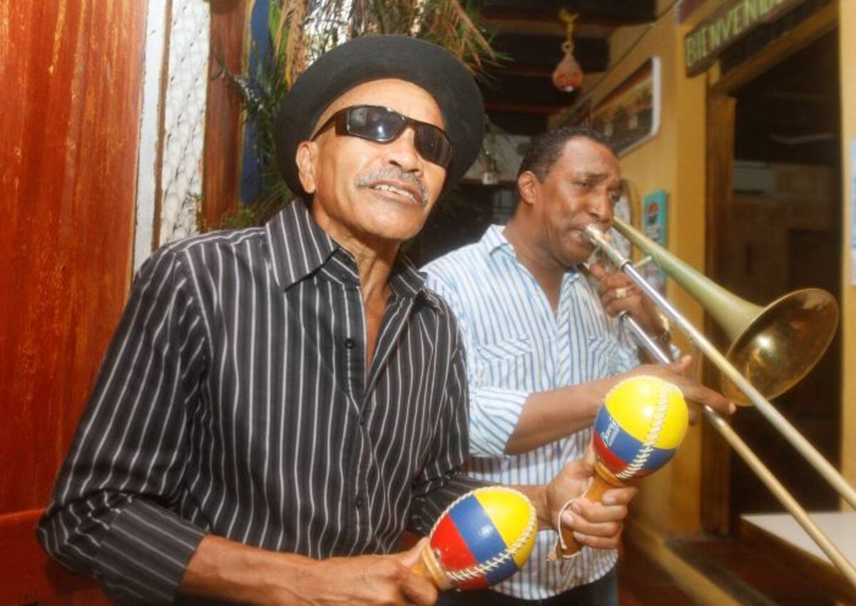 Oswaldo Guardo (Michy Boogaloo), cantante y maraquero.