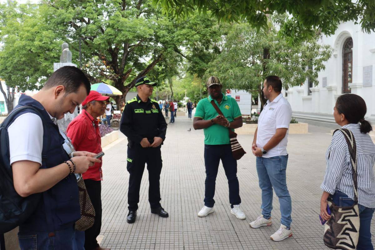 Policía garantiza seguridad durante las marchas en Montería