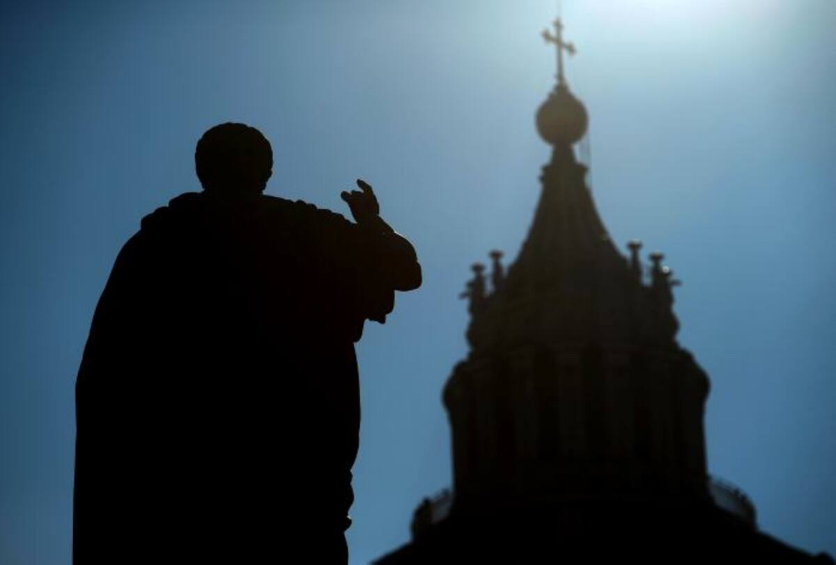 El padre Federico Lombardi, portavoz del Vaticano, dijo el miércoles que desconoce si la nueva ley que está siendo considerada se referiría al momento en que empezará el cónclave después del 28 de febrero, el último día de Benedicto XVI como Papa. AFP FILIPPO MONTEFORTE
