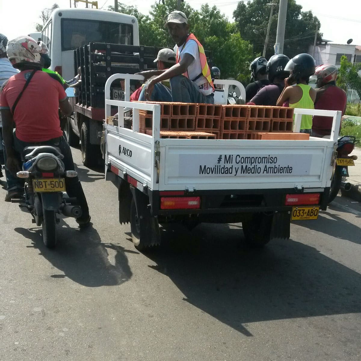El conductor de esta motocarro fue sancionado por el DATT. Cortesía