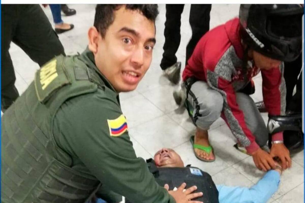 La verdadera historia detrás de la foto del supuesto robo a vigilante asesinado