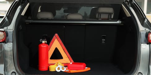 ¿Qué debe contener el kit de carretera legal en Colombia para evitar una multa de tránsito?