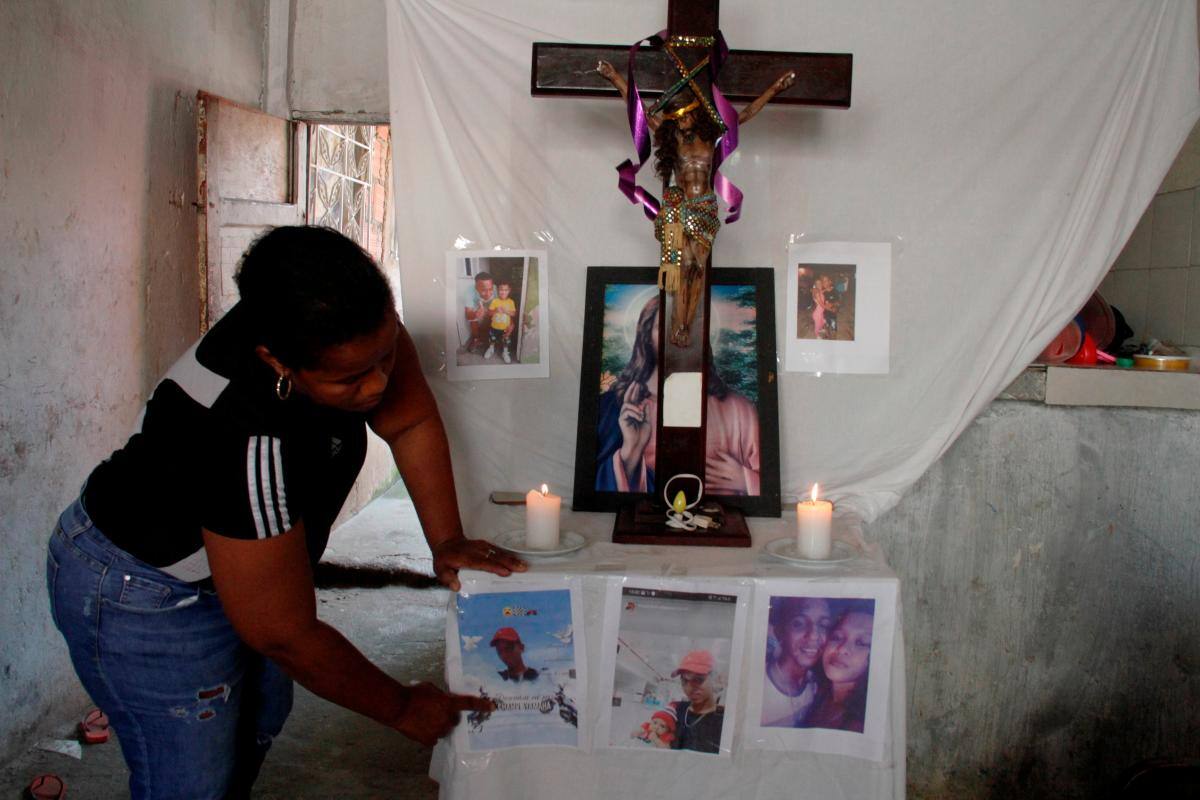Su familia asegura que el sicario ingresó y le disparó cinco veces.
