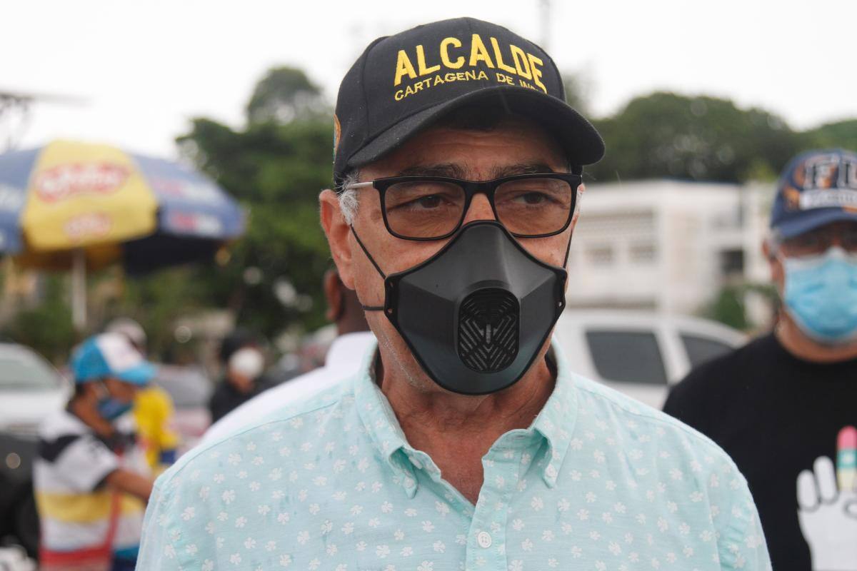 Piden a la Procuraduría revisar si Dau incurrió en participación política