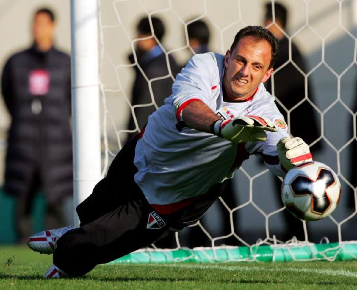 Rogerio Ceni sigue cumpliendo récords con Sao Paulo. AP ITSUO INOUYE