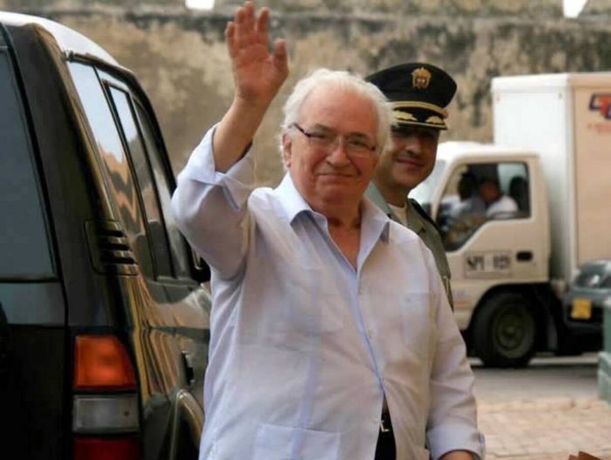 Belisario Betancourt, expresidente de Colombia, llegó ayer al Hotel Santa Teresa de Cartagena, donde se desarrolla el Foro Iberoamérica.
