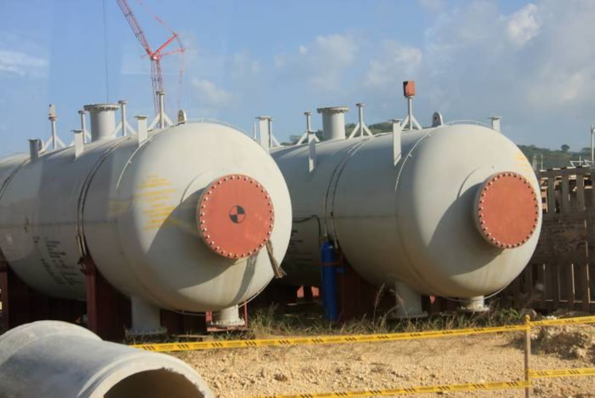 Buena parte de los equipos de la Refinería nueva ya están en Cartagena. ZENIA VALDELAMAR- EL UNIVERSAL