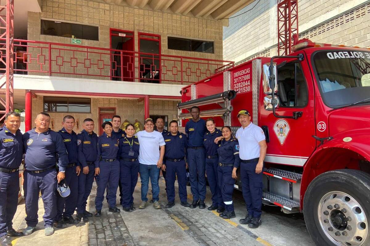 5.400 millones de pesos para fortalecer a cuerpos de bomberos del Atlántico