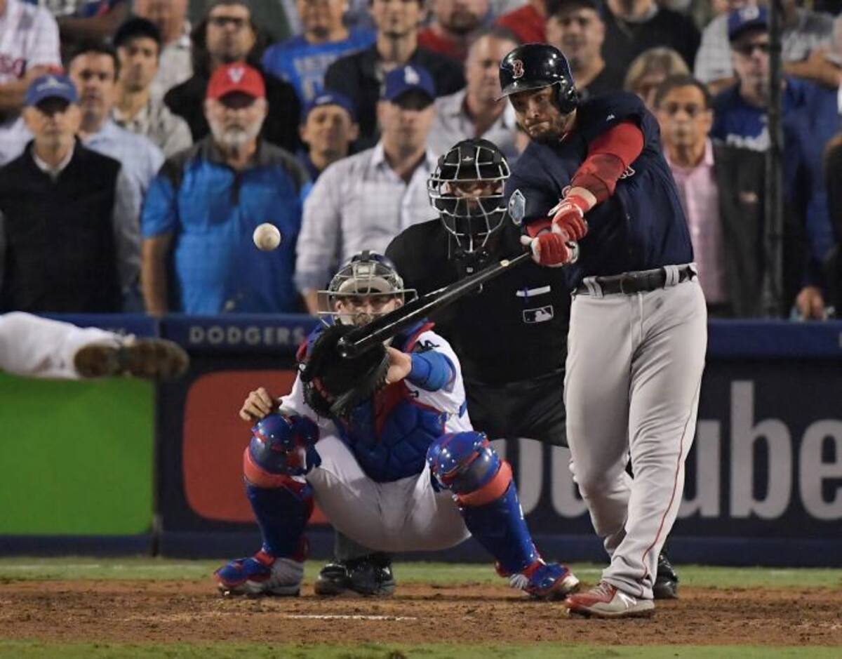 Steve Pearce anotó uno de los jonrones para las Medias Rojas. AP Mark J. Terrill