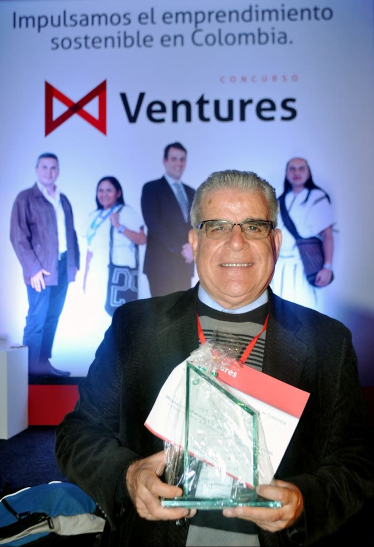 Manuel Jiménez Tejerizo, presidente de la organización Niños de Papel CORTESÍA