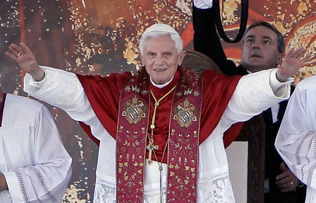 Benedicto XVI exhortó además a la comunidad internacional y a los países árabes a que hallen soluciones a los sangrientos conflictos que asolan la región. AP Bilal Hussein
