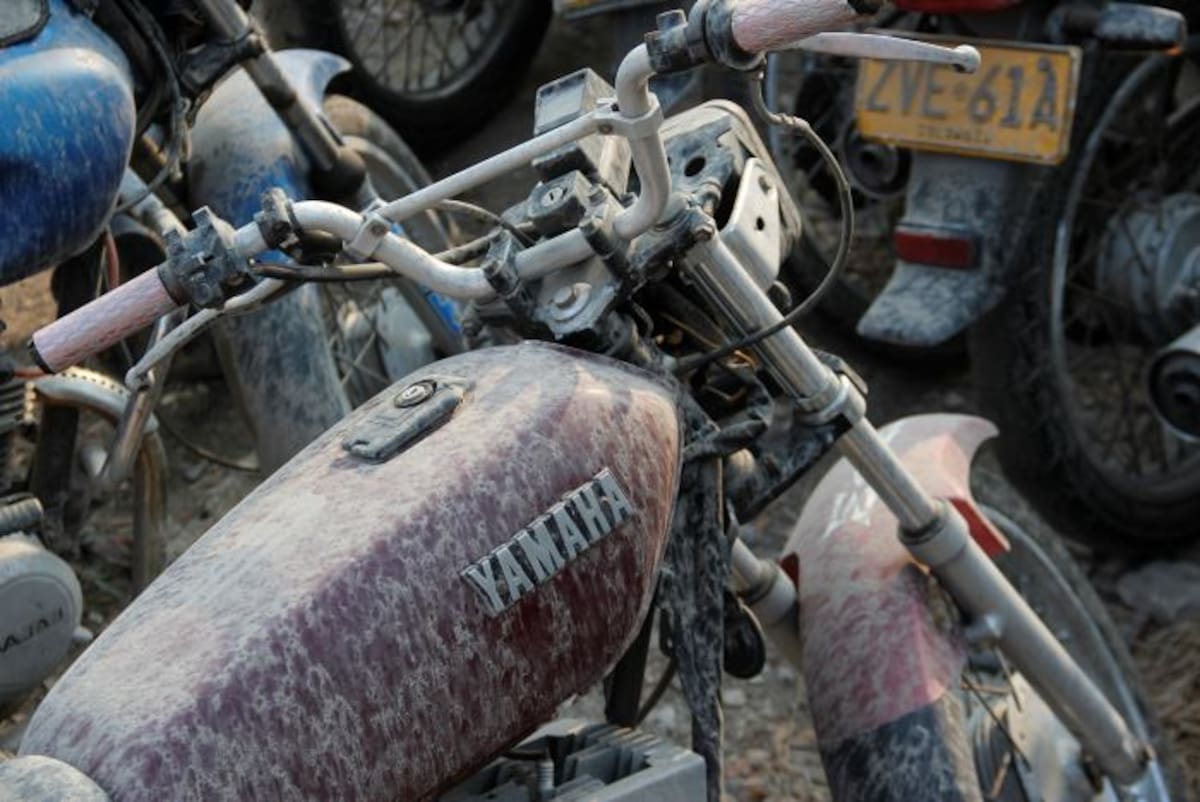 Otro de los valores que tendría que asumir el dueño de la moto, es el de todos los posibles gastos por reparación de daños que se presenten la moto por estar estacionada Santiago Preciado Púa