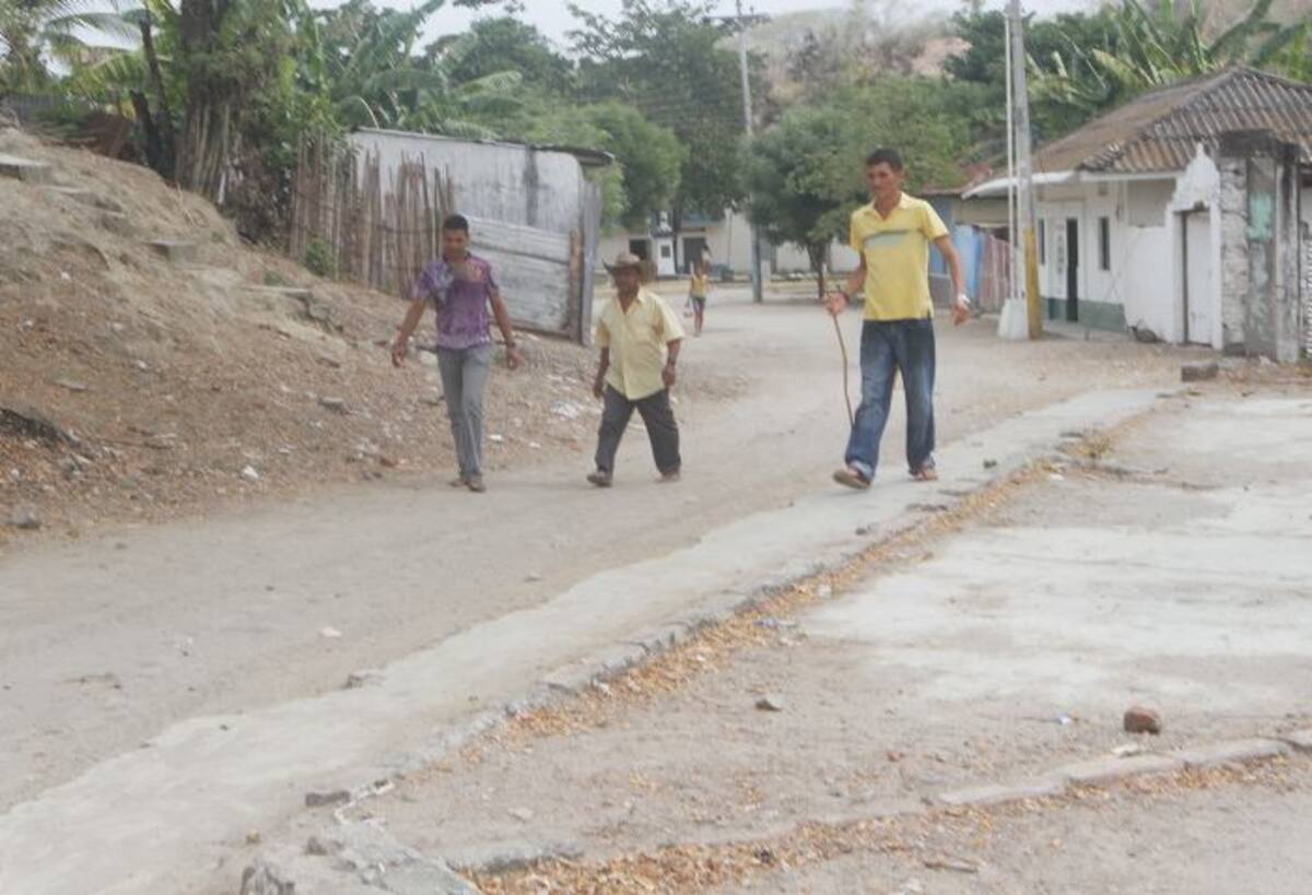 En El Salado, el Presidente y el Ministro, dejarán listo el contrato de obra para 120 viviendas en Santa Rosa del Sur y 100 más en Regidor, Bolívar. Julio Castaño El Universal