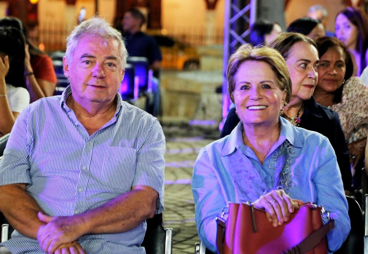 Jhon Gilchirst y Tatel de Pacheco.