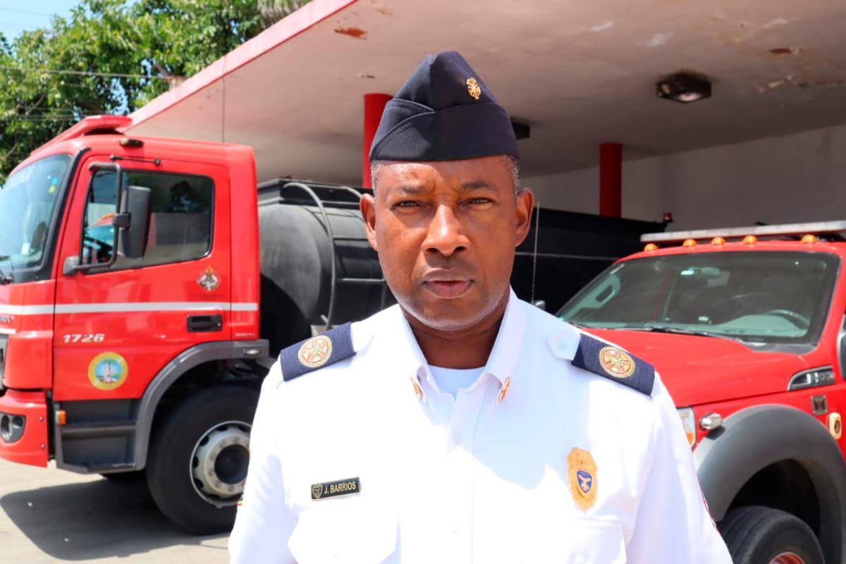Joel Barrios, comandante del Cuerpo de Bomberos de Cartagena