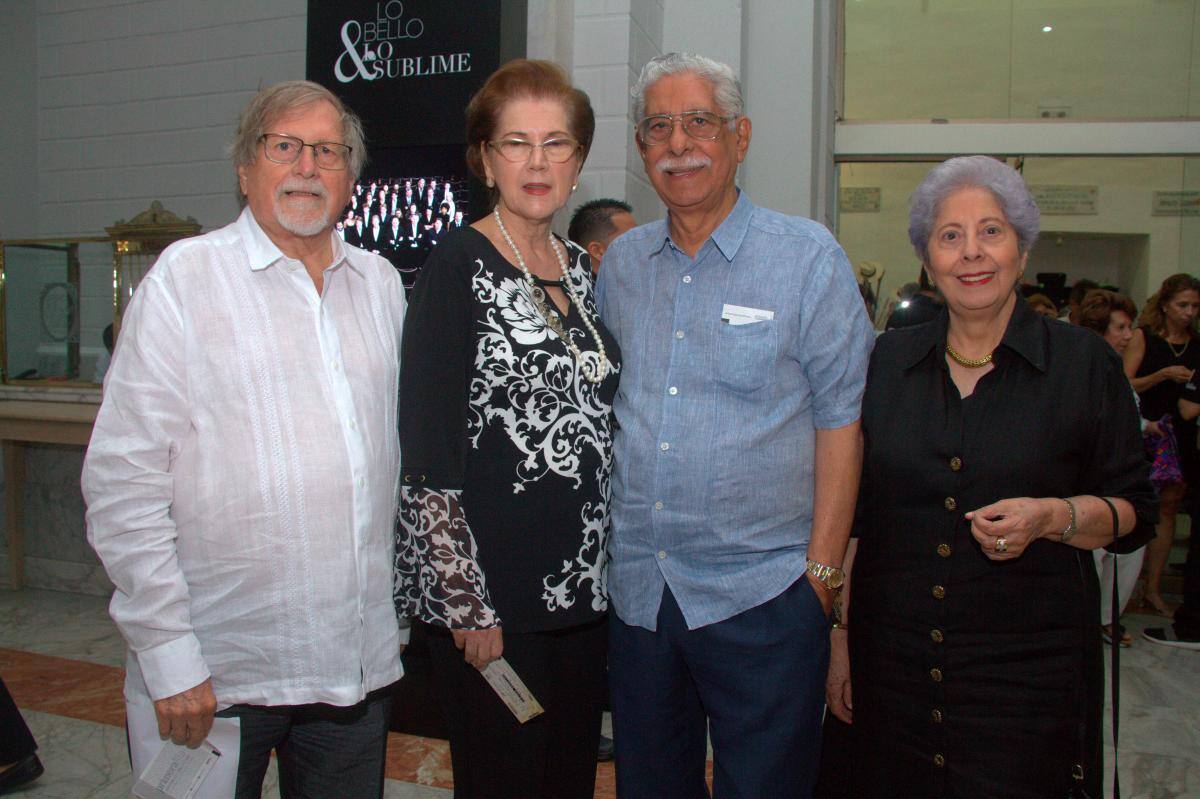 Eduardo Camacho, Sandra Trujillo, Dionisio Vélez y Beatriz Vélez.