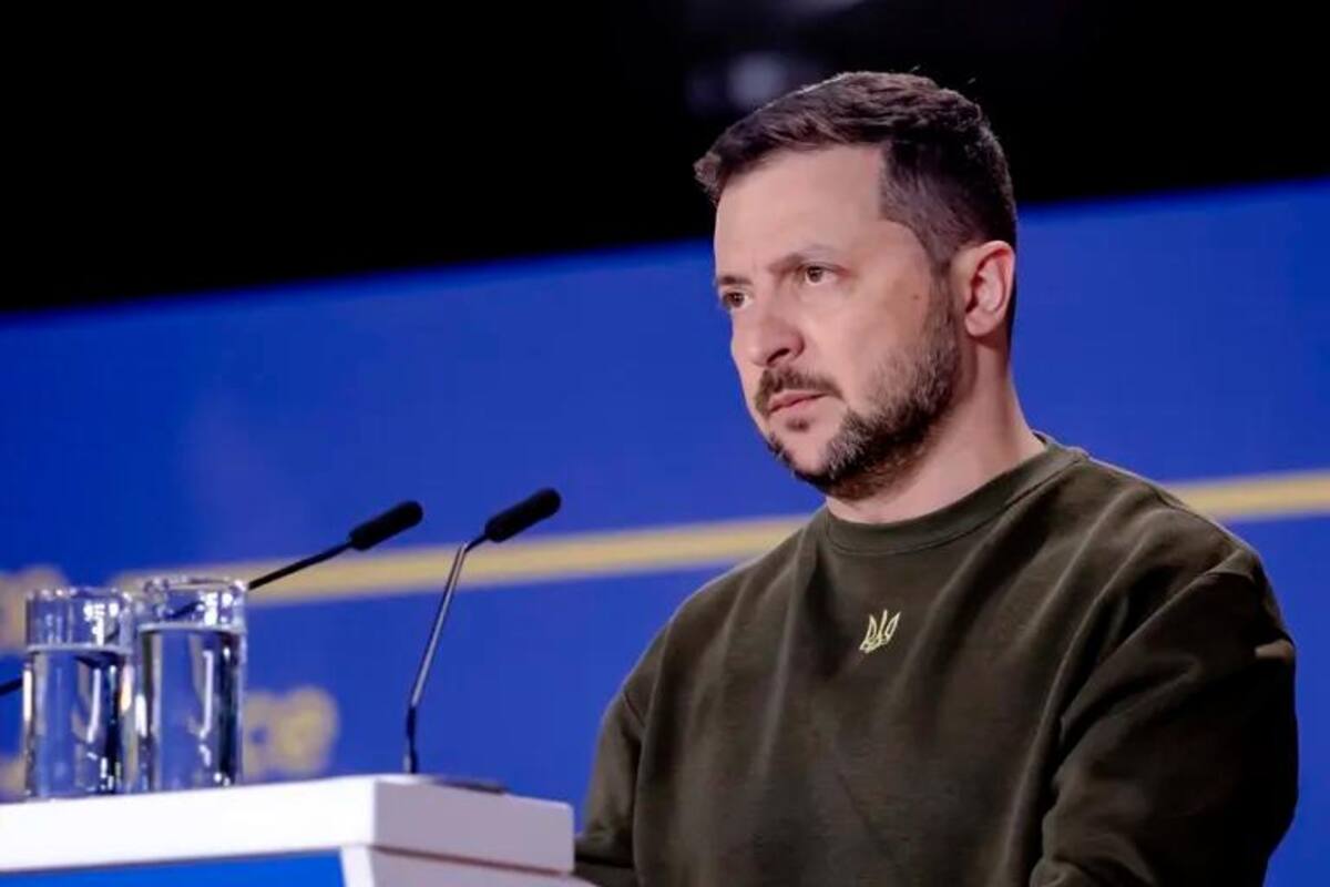 Zelenski califica de “difícil” la situación en el frente
