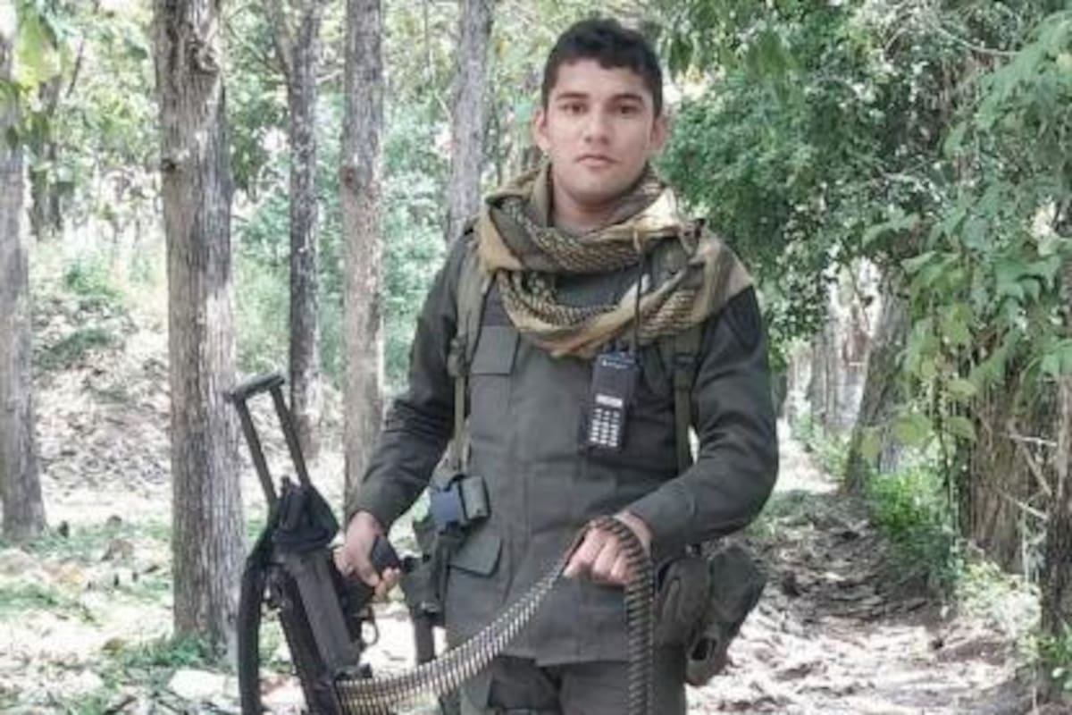 Murió policía que se disparó tras asesinar a su superior