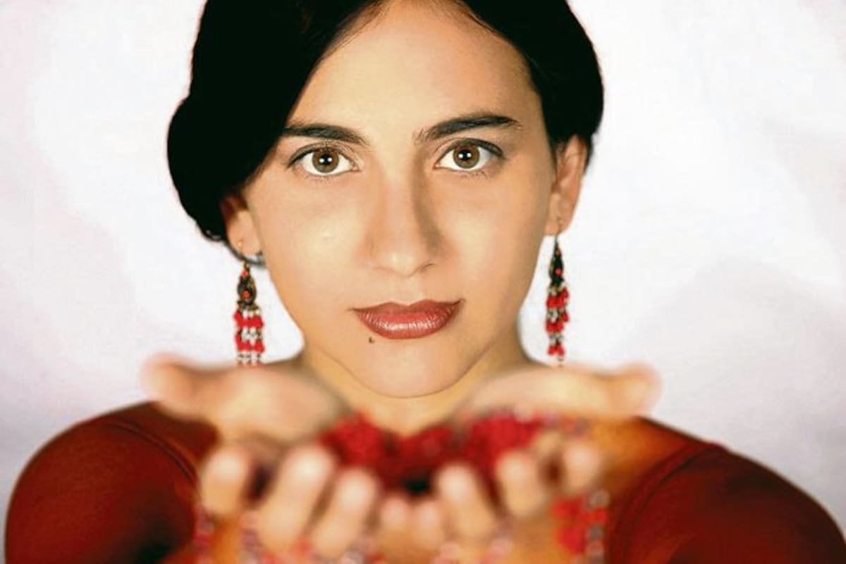 Esta colombiana crea e interpreta temas propios y ajenos que hacen parte del cancionero latinoamericano. TOMADA DE LA WEB DE LA ARTISTA
