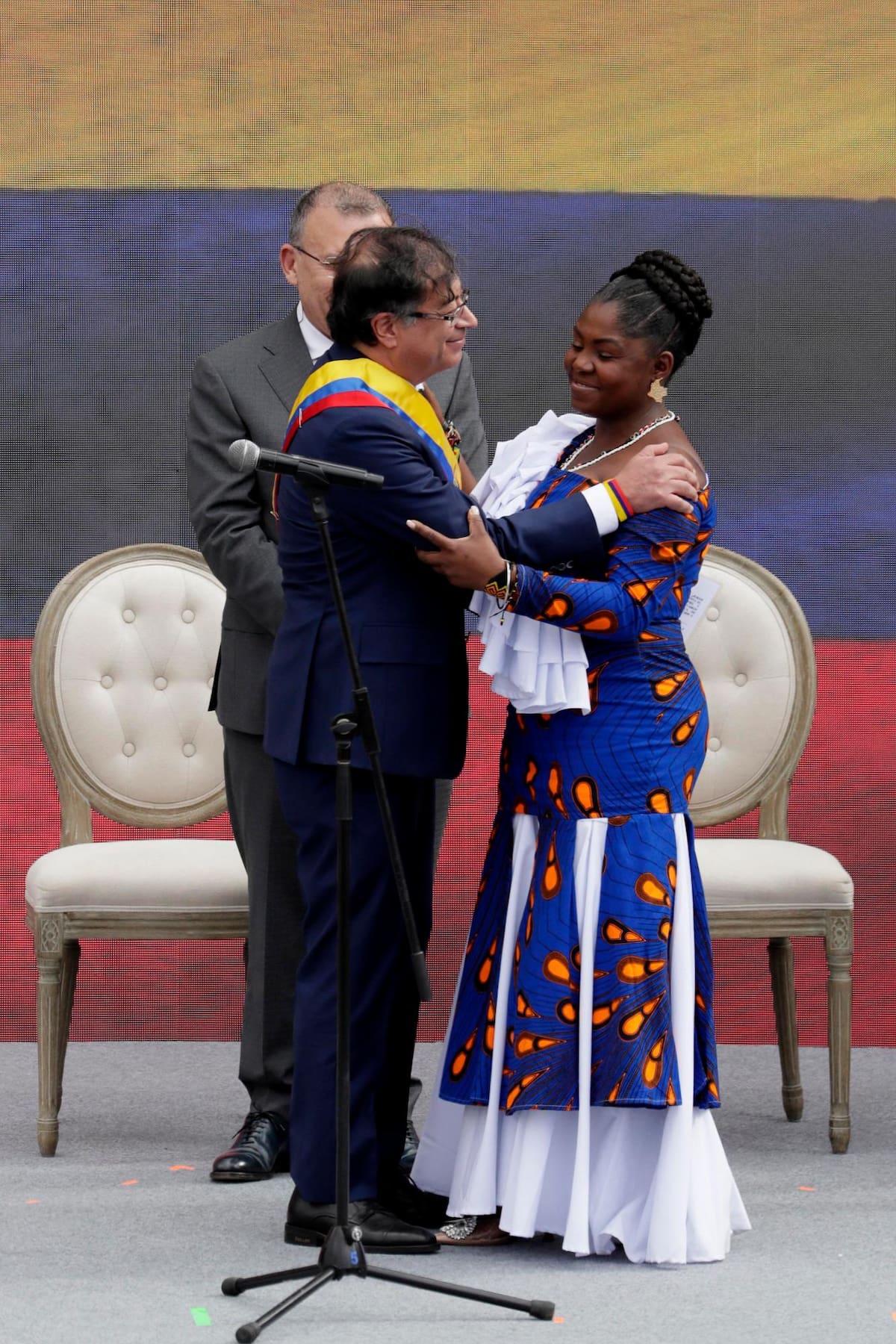 Gustavo Petro y Francia Márquez durante la posesión presidencial. // Foto: AP.