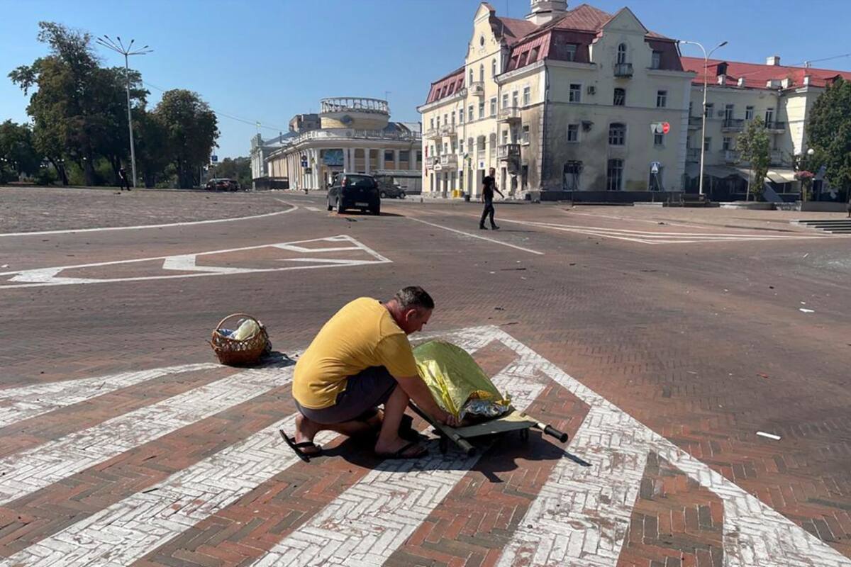 Seis personas murieron, incluida una niña, en ataque ruso sobre Chernígov