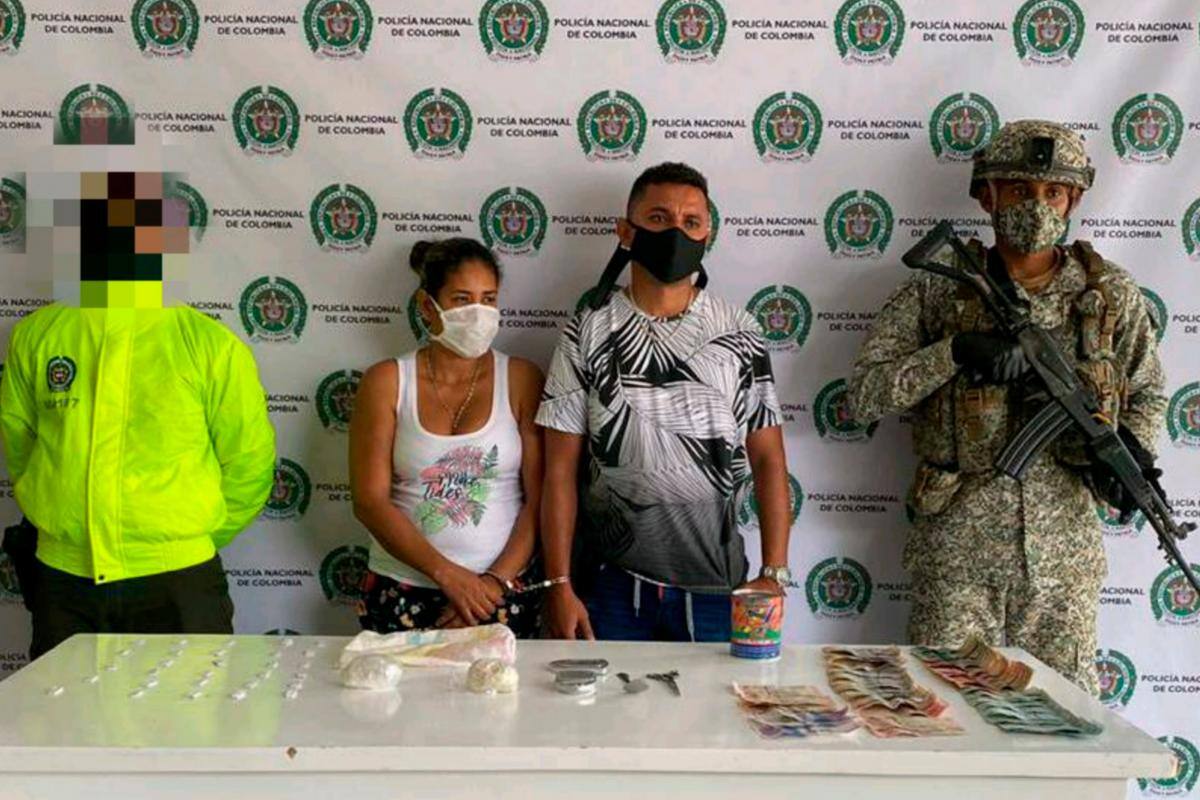 En allanamiento cae con droga una pareja del clan del Golfo