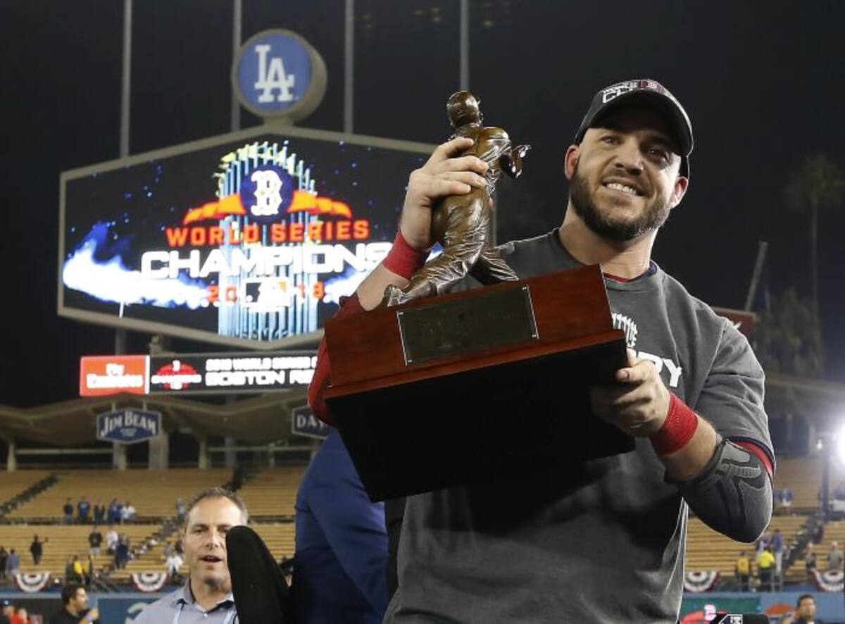 Steve Pearce fue distinguido como el MVP de la Serie Mundial. EFE ADAM DAVIS