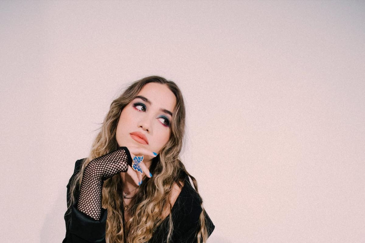 Colombiana alcanza un millón de streams con su primer sencillo