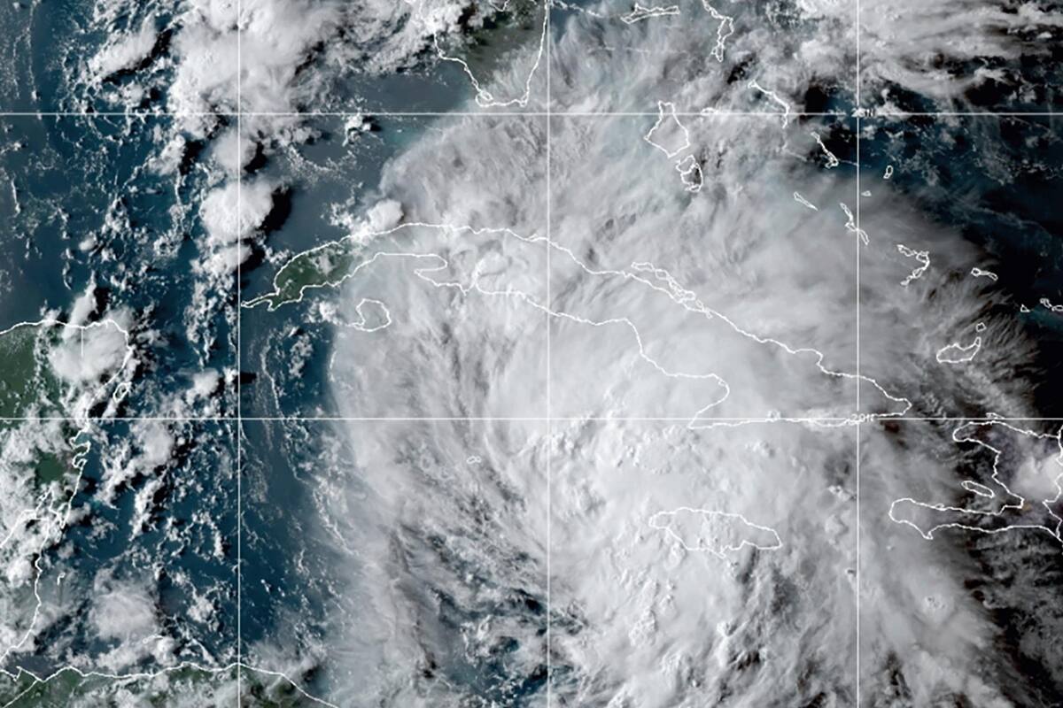 Ida embiste a Cuba por Pinar del Río y se dirige a EE. UU.