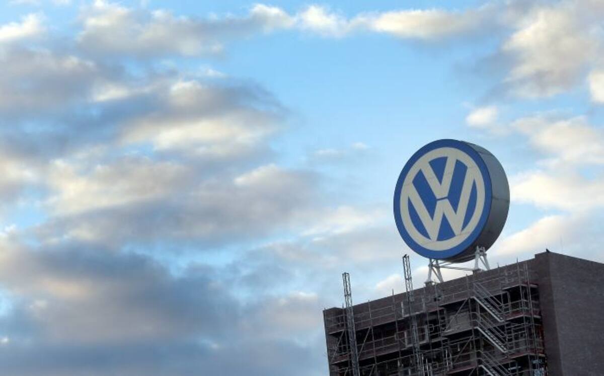 El escándalo estalló en 2015 cuando se conoció que Volkswagen había instalado en once millones de autos un software que les permitía falsear los resultados en los test de emisiones. AP Michael Sohn